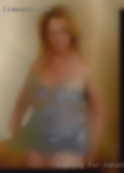 Looking for a nice naked girls partner......